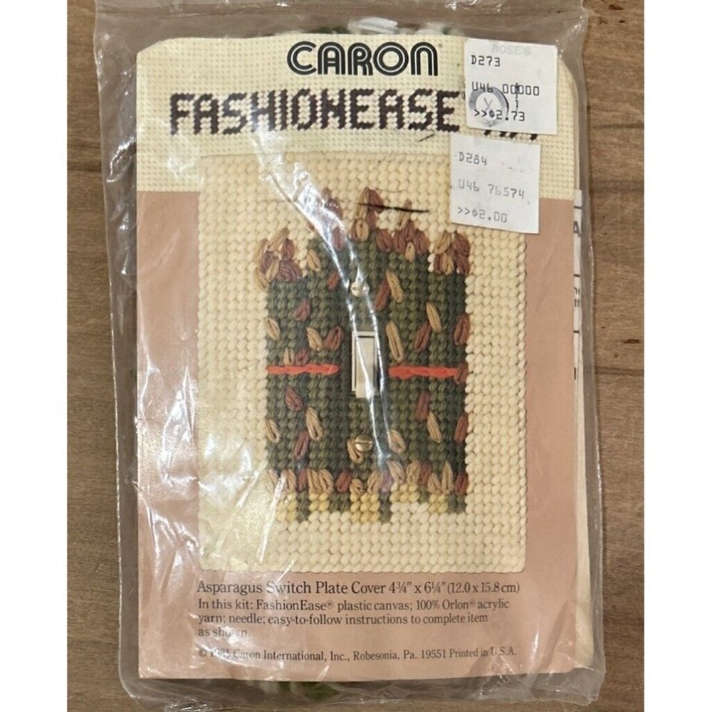 New Vintage 1981 Caron Light Switch Plate Cover Needlepoint Kit Asparagus
